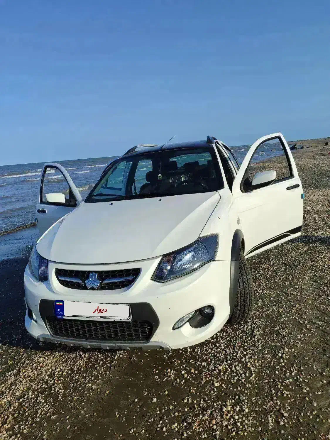 کوییک r1402 سفید مشکی(فروش  و یا معاوضه فوری)|خودرو سواری و وانت|اردبیل, |دیوار