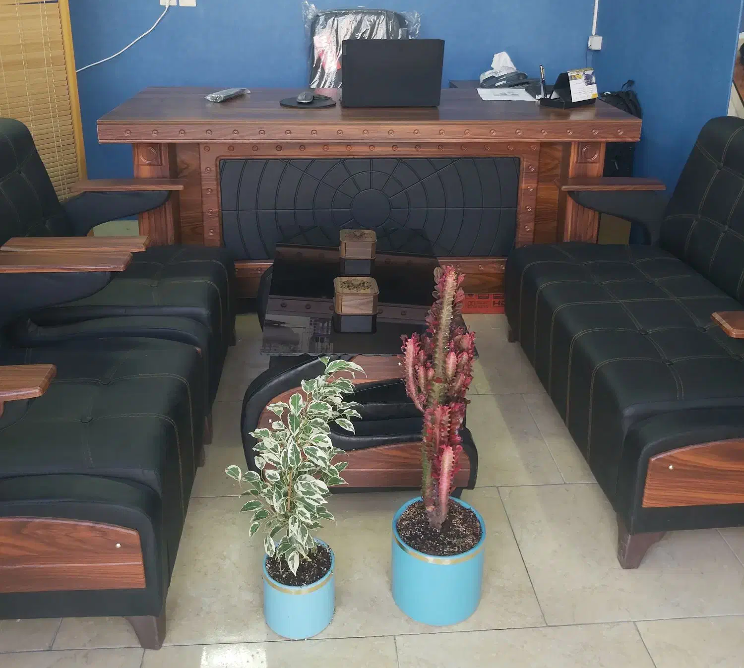 میز اداری با مبل خلبانی|مبلمان اداری|کاشان, باغ ماجد|دیوار