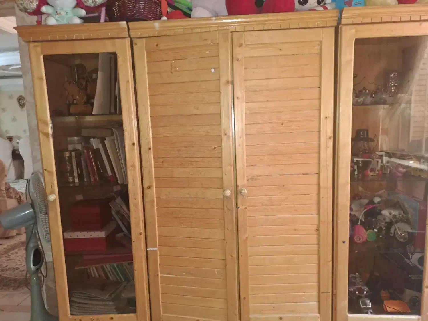 تخت یک نفره و کمد|تخت و سرویس خواب|کاشان, امیرکبیر|دیوار