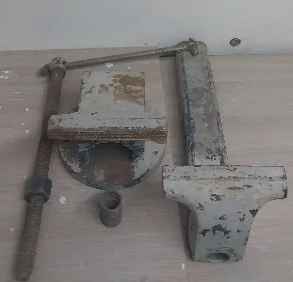 گیره رومیزی فولادی|ابزارآلات|قم, باغ کرباسی|دیوار