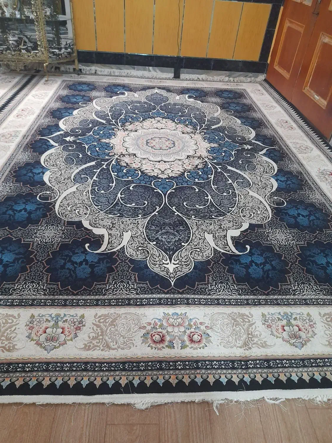 فرش ماشینی|فرش|پارس‌آباد, |دیوار