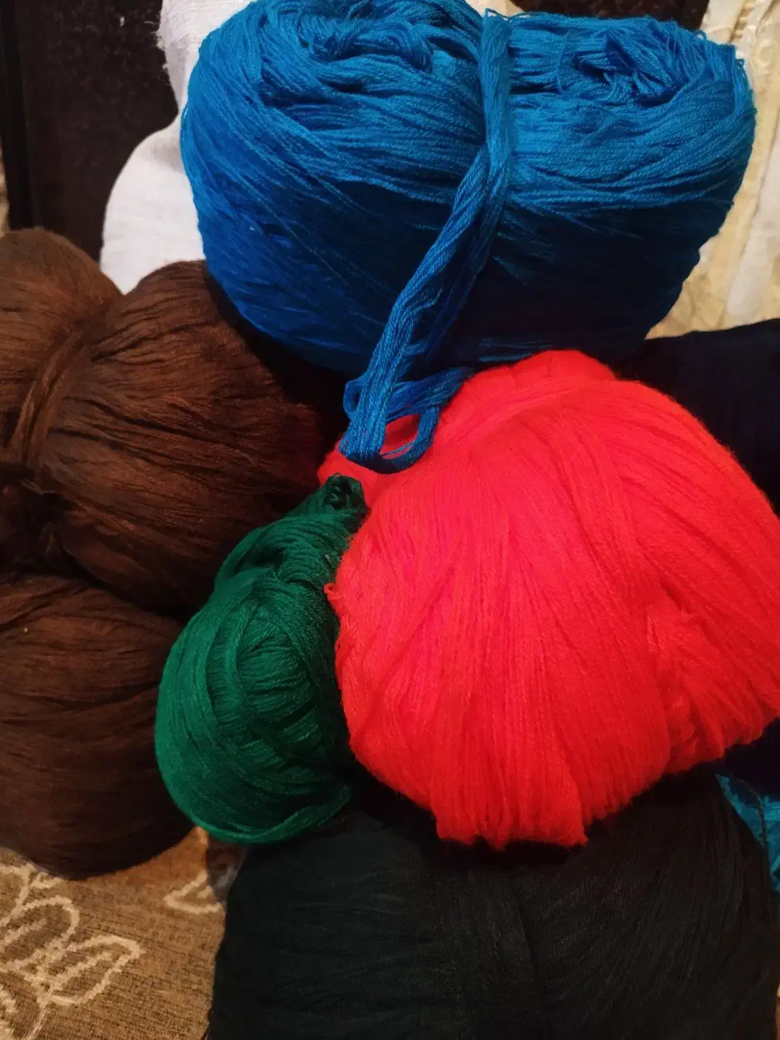 نخ کیلویی|لوازم خیاطی و بافتنی|نیمروز, |دیوار