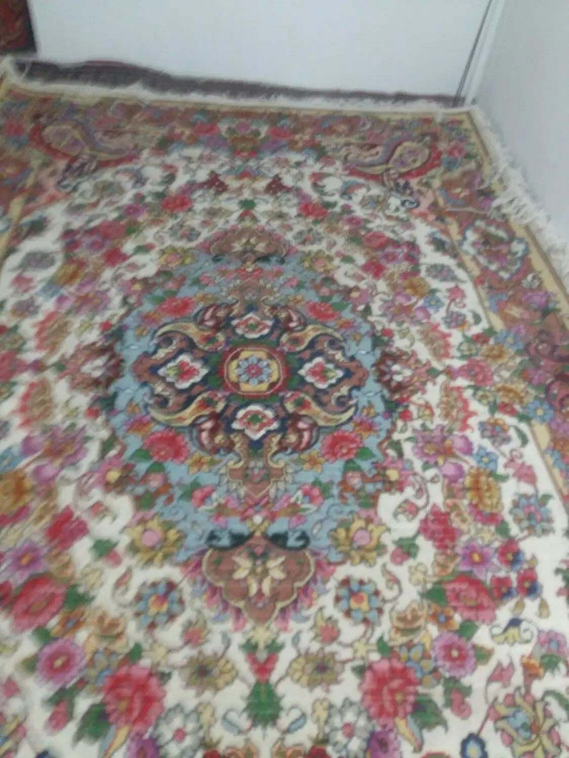 فرش دست بافت.|فرش|تبریز, |دیوار