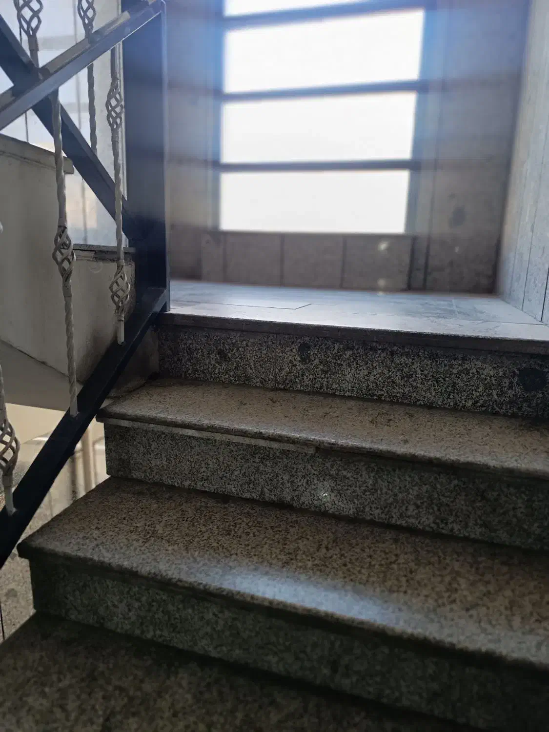 نیازمند زن و شوهر جهت کار با دستگاه کارواش|استخدام سرایداری و نظافت|قزوین, |دیوار