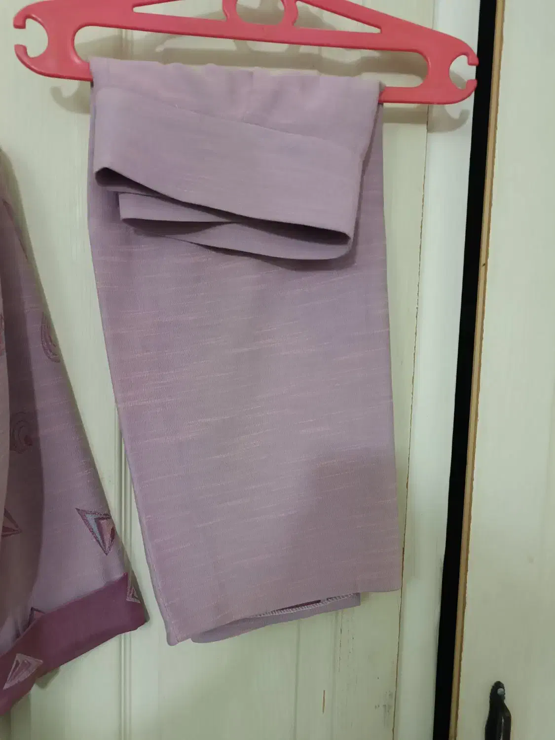 لباس مجلسی|لباس|سلماس, |دیوار