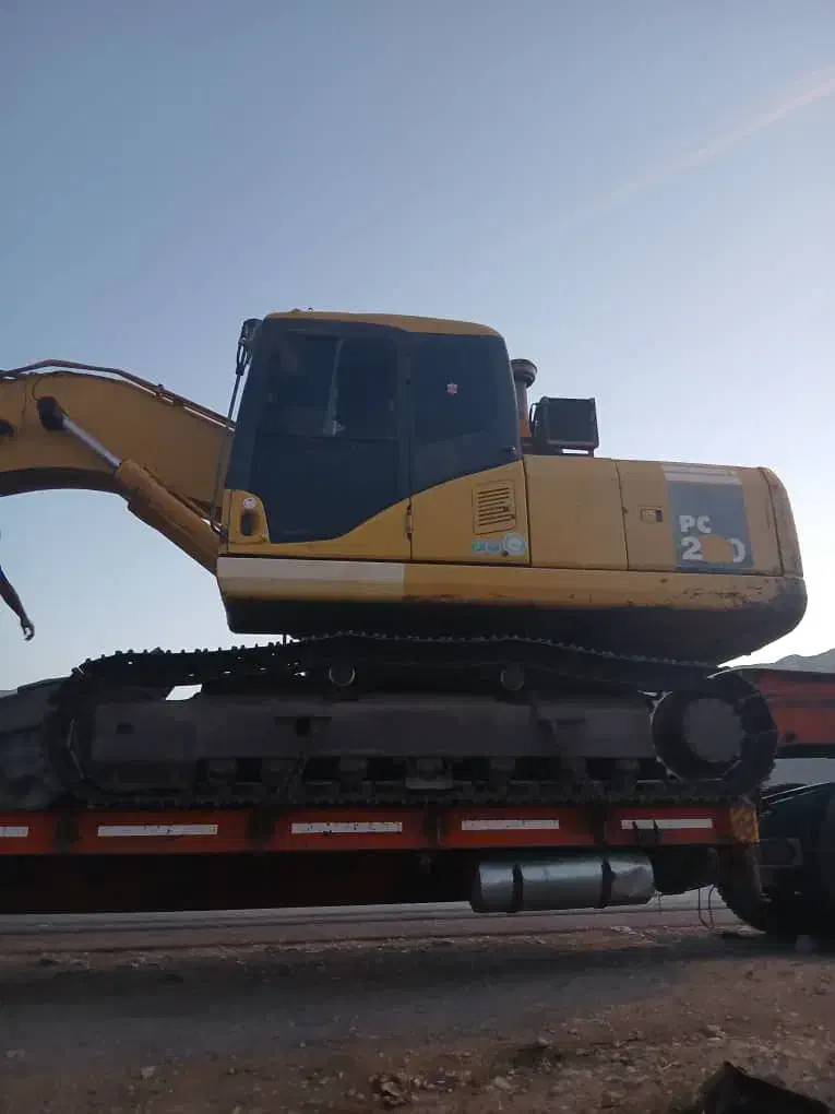 بیل مکانیکی کوماتسو|خودرو سنگین|تهران, شهرآرا|دیوار