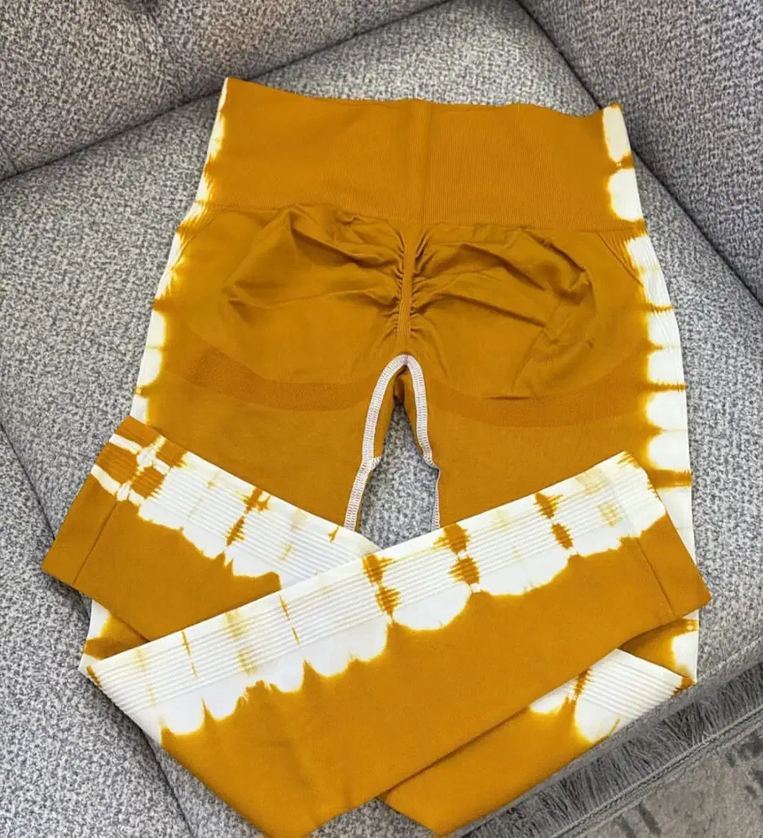 ۳عدد شورتک و یک عدد لگ ورزشی|لباس|تهران, امیریه|دیوار