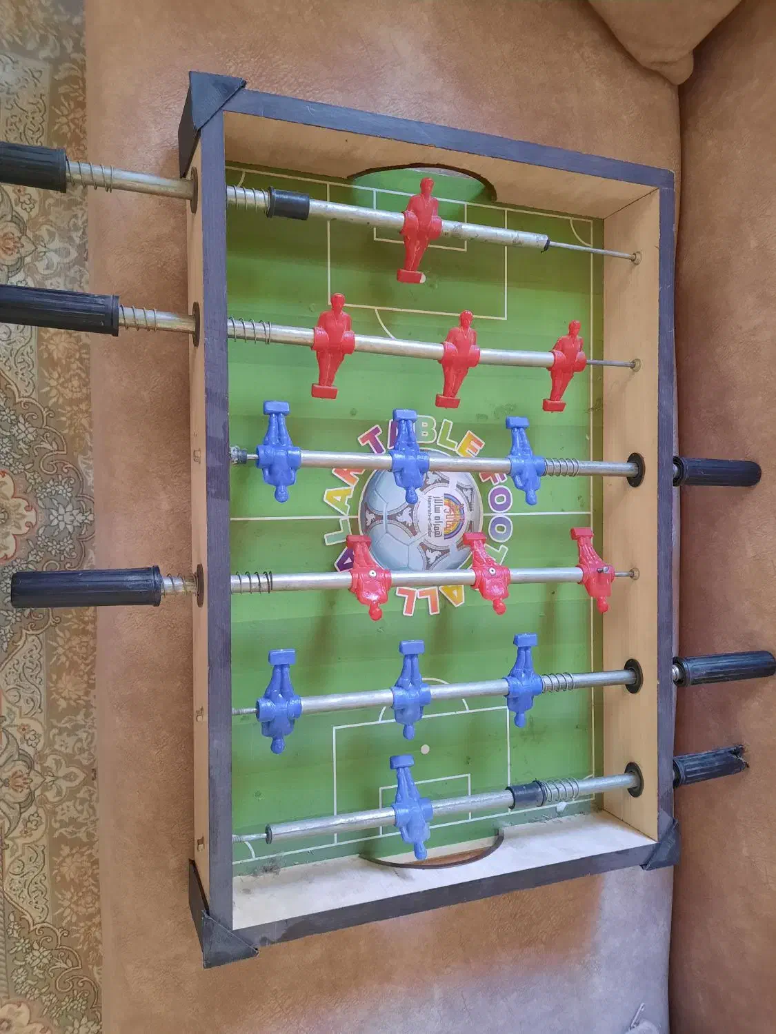 فوتبال دستی|اسباب‌‌بازی|صدرا-فارس, فاز ۱|دیوار