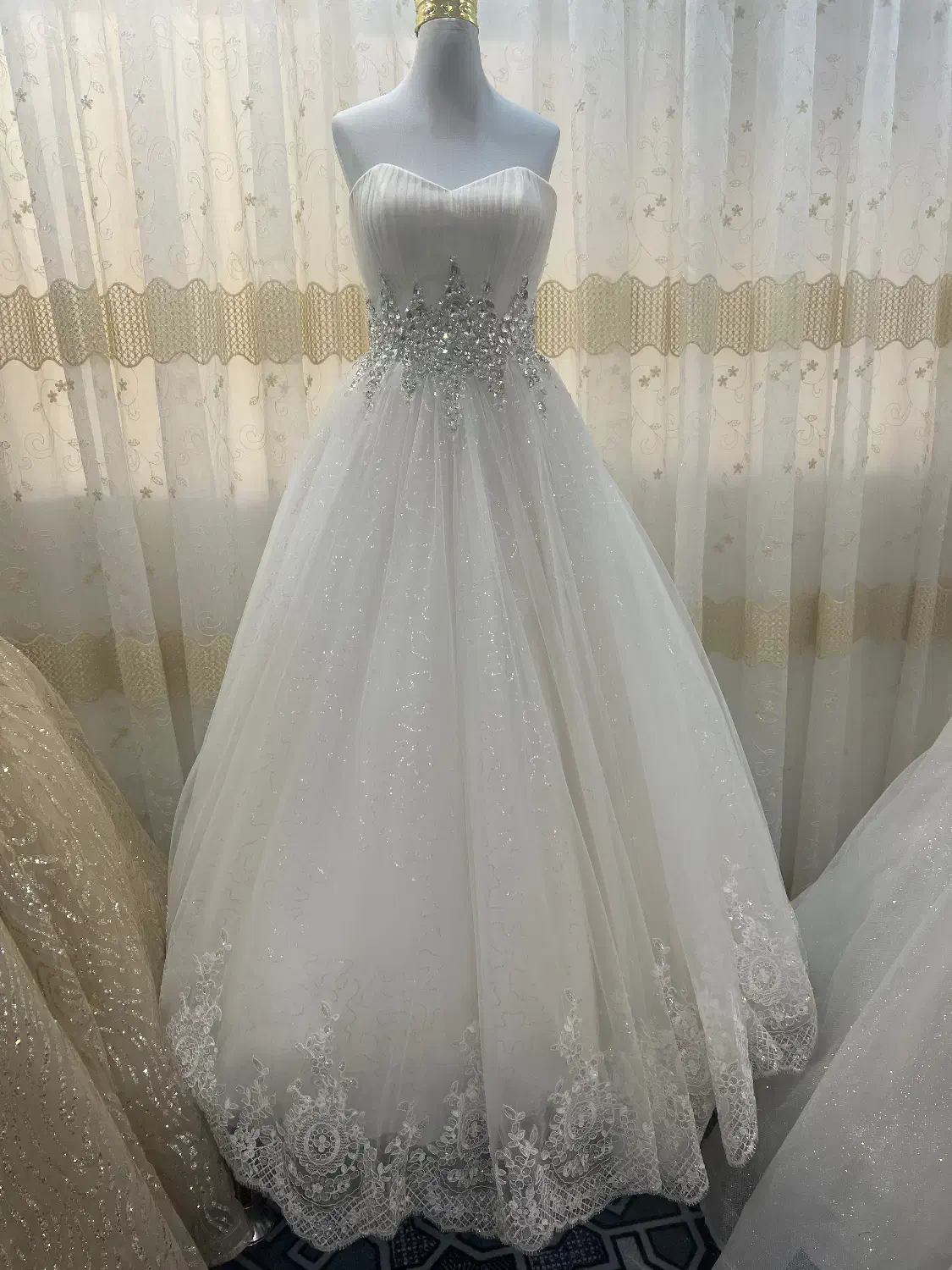 کرایه لباس عروس فقط ۳میلیون|لباس|یزد, |دیوار