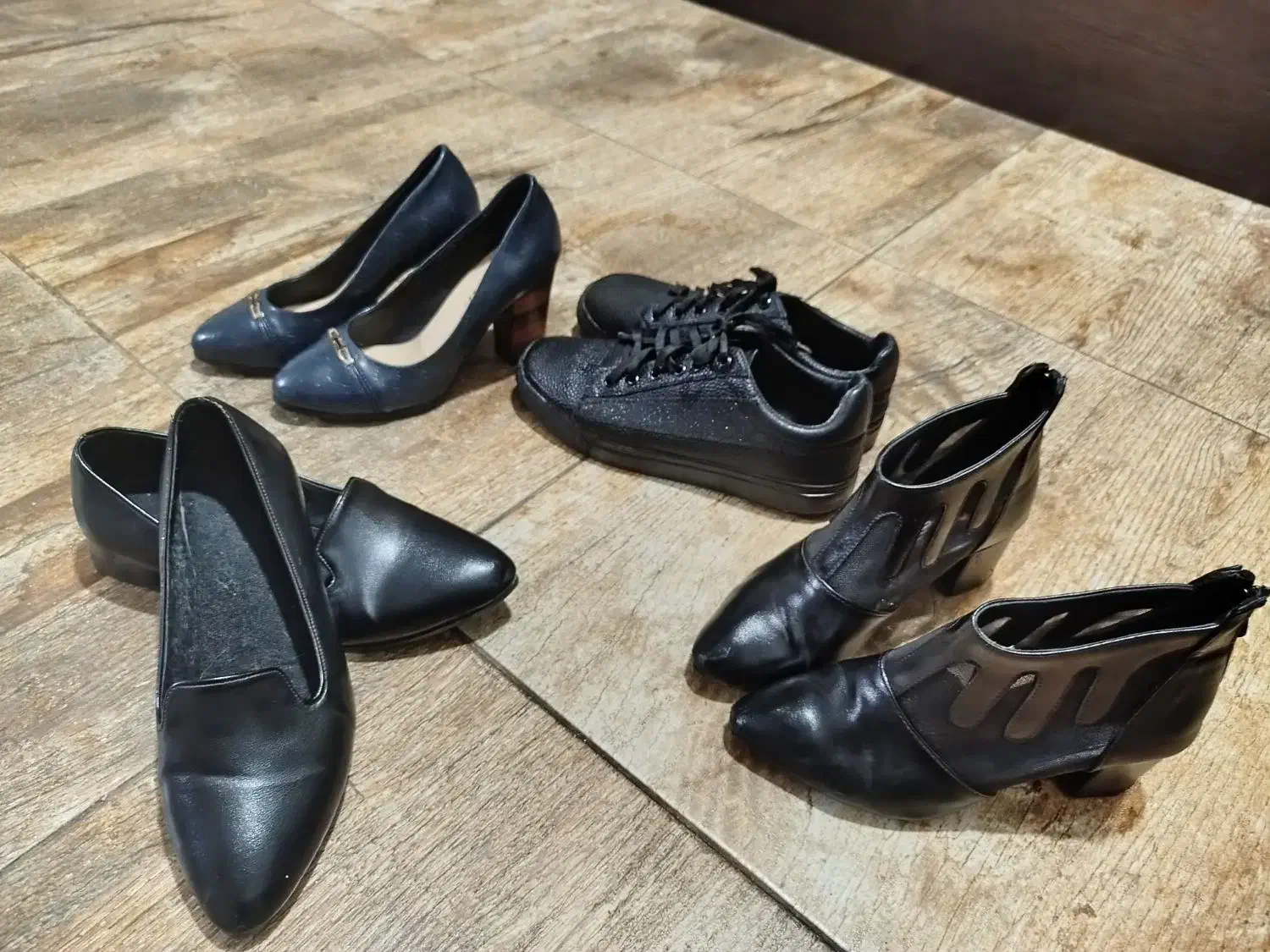 کیف و کفش|کیف، کفش، کمربند|کرمان, |دیوار