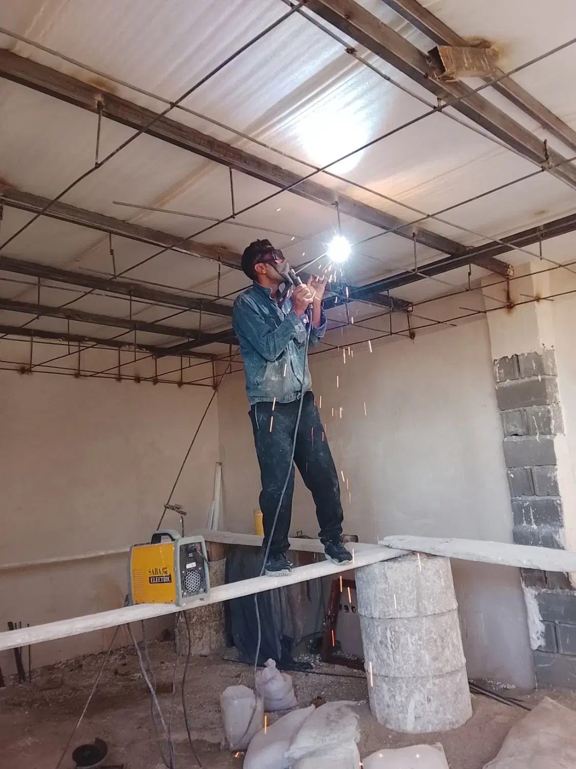 جوشکاری تخصصی سیار|خدمات پیشه و مهارت|اسفراین, |دیوار