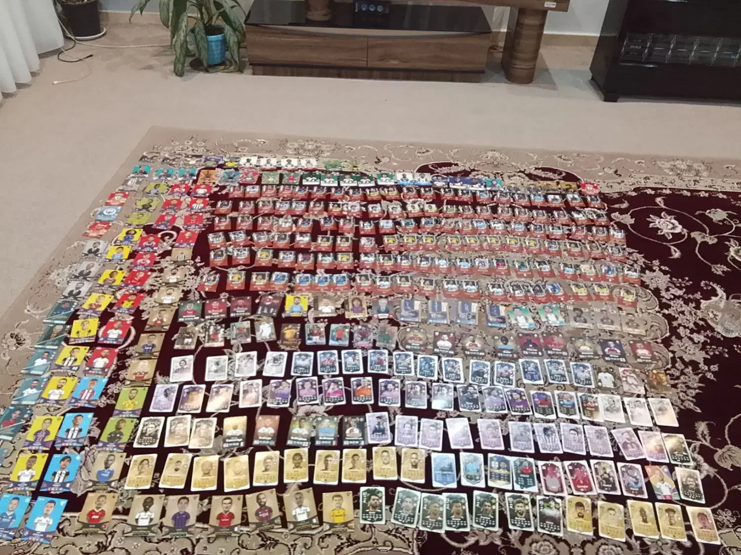 کیمدی|اسباب‌بازی بچه|پاوه, |دیوار