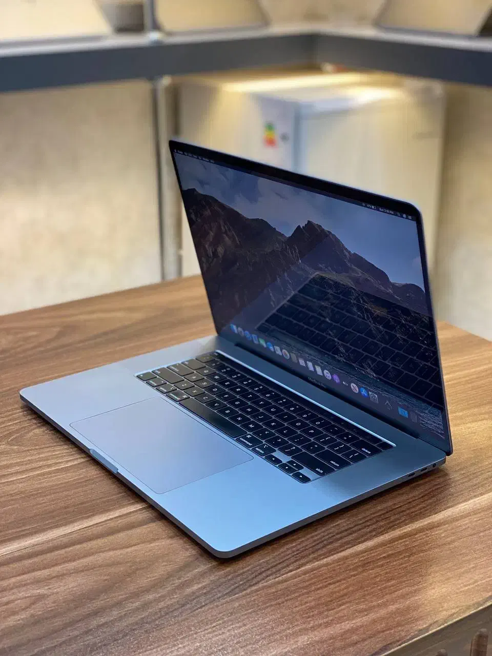 مک بوک پرو core i9|رایانه همراه|شیراز, ملاصدرا|دیوار