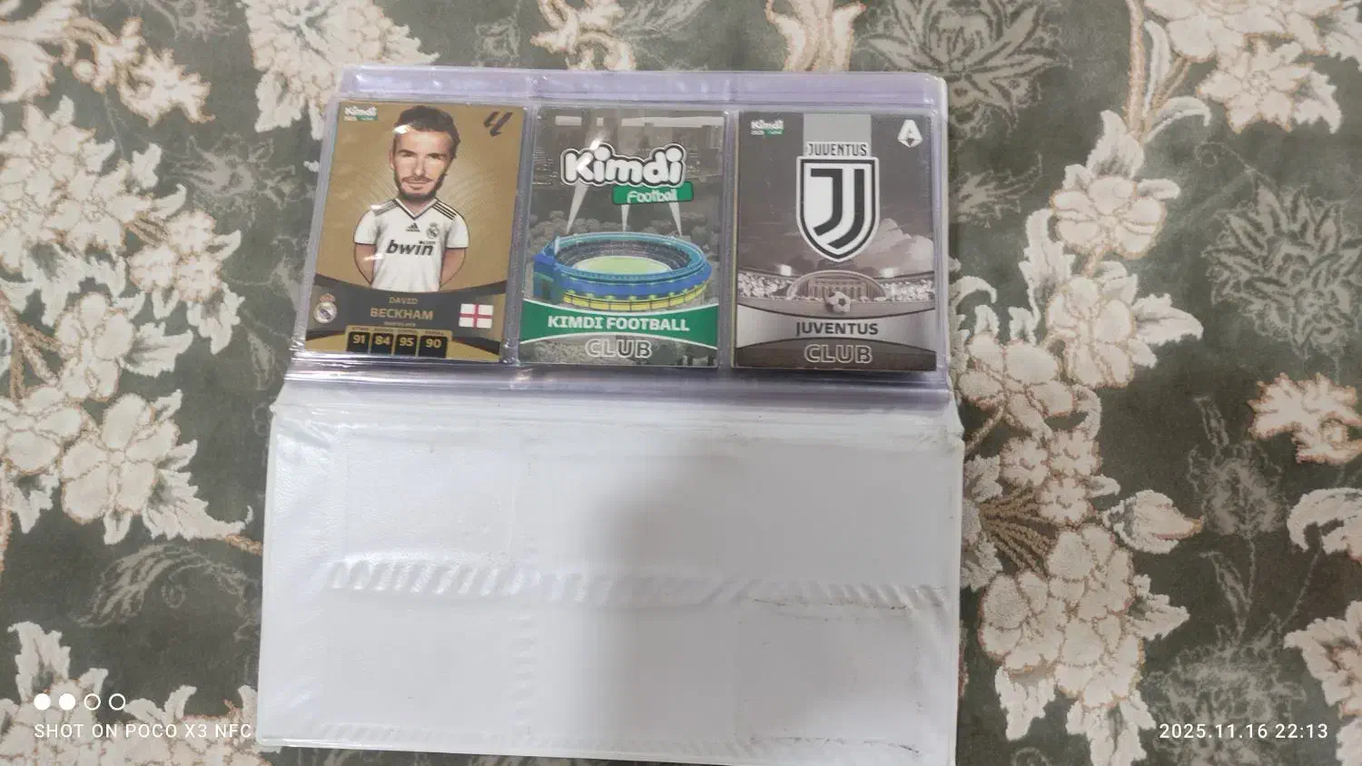 یک البوم کیمدی با همراه 24 عدد کارت کیمدی|کلکسیون و سرگرمی|رزن, |دیوار