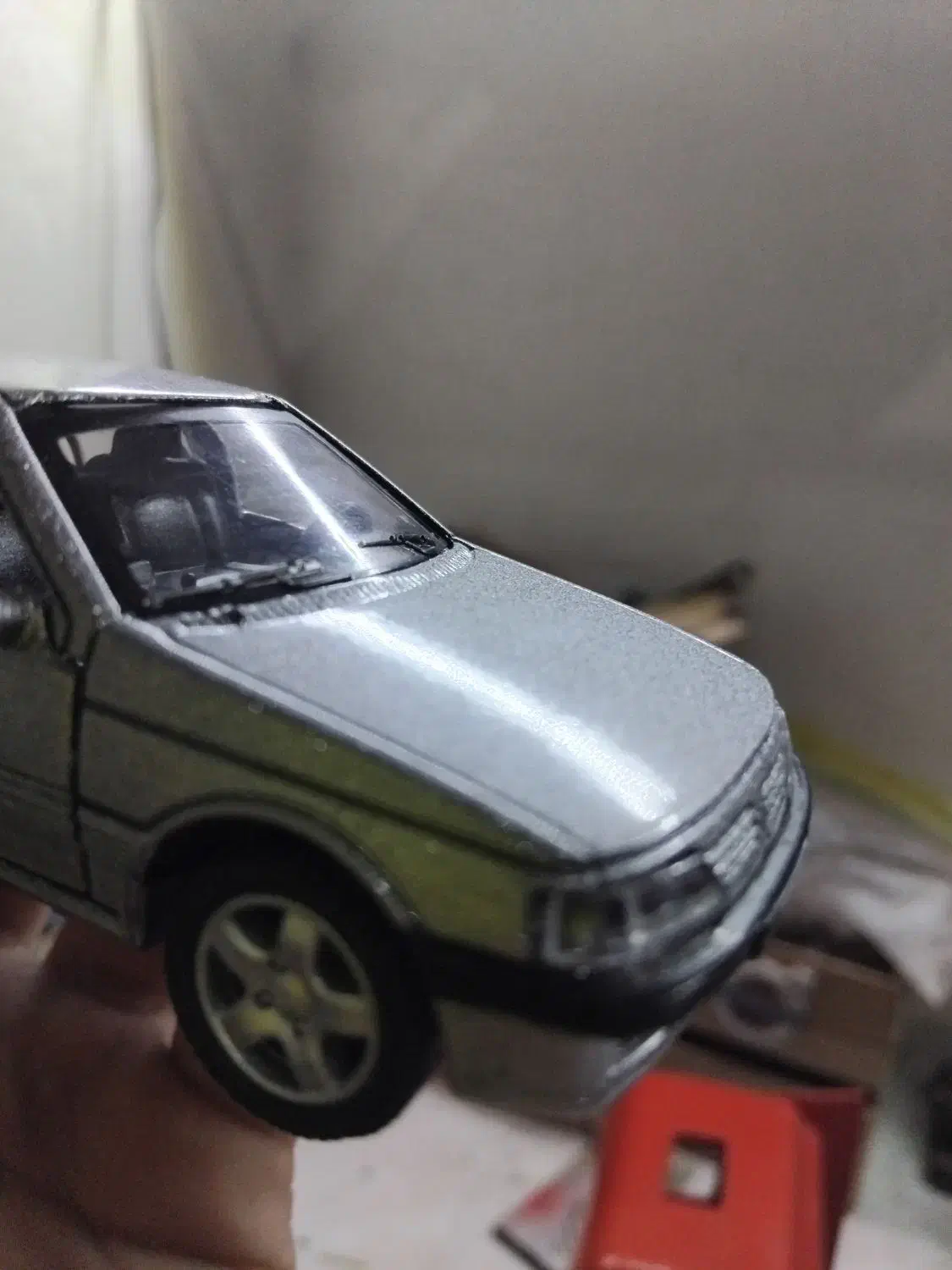 ماکت پژو ۴۰۵ (رنگ نقره ای) مقیاس کوچک|اسباب‌‌بازی|گمیشان, |دیوار