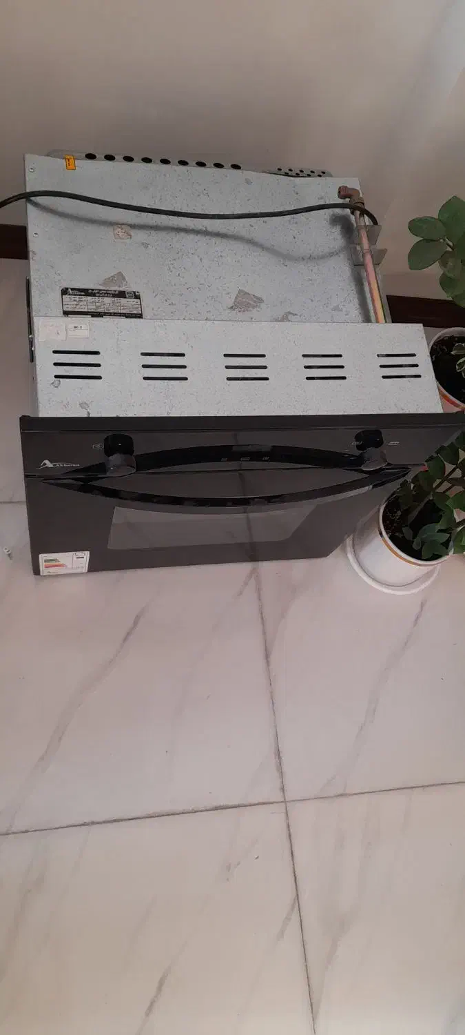 فر توکار با کار کرد گاز و برق نمای فر شیشه مشکی|اجاق گاز و لوازم برقی پختوپز|باقرشهر, |دیوار