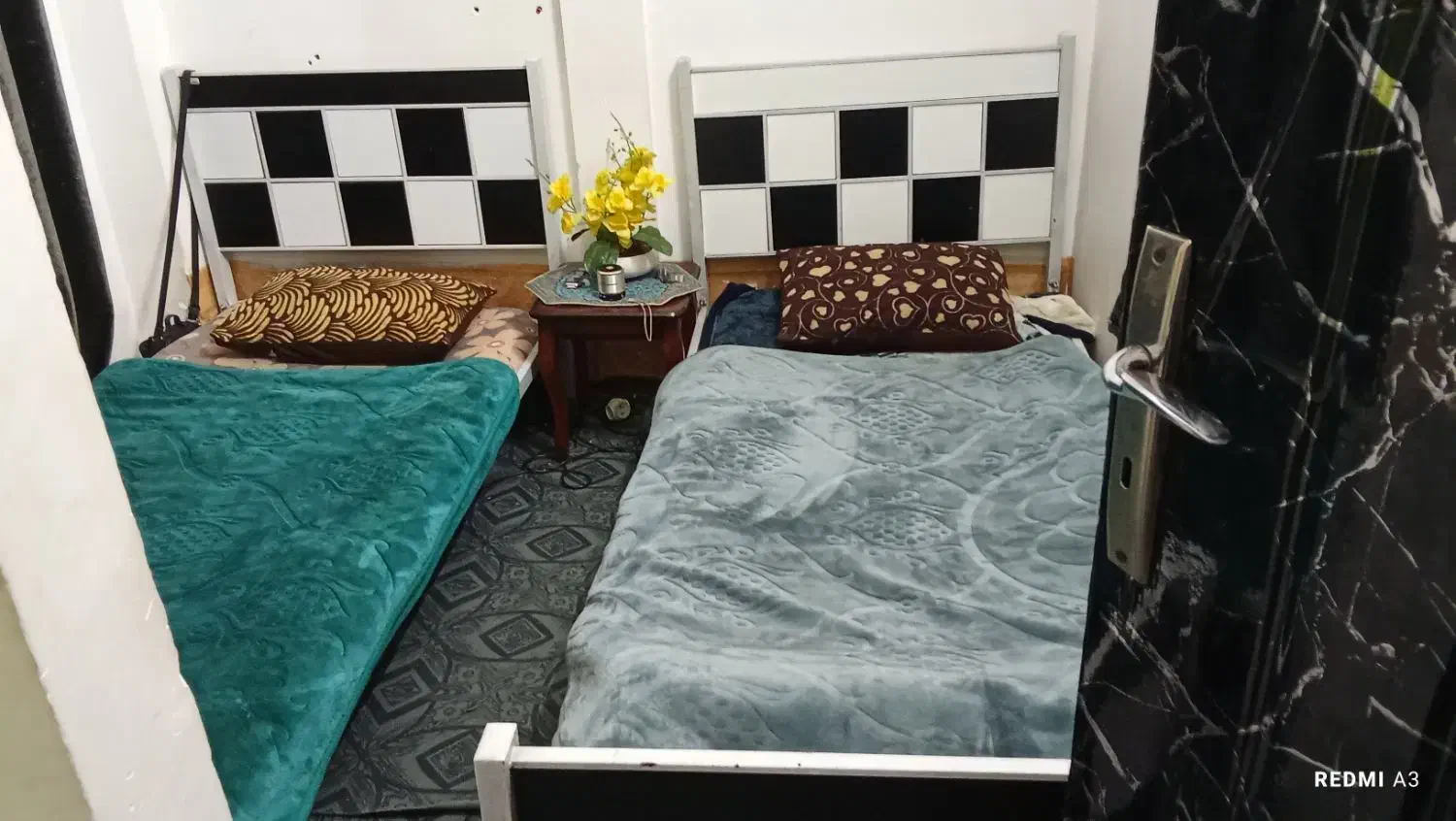 دوتا تخت یه نفره بدون تشک|تخت و سرویس خواب|مشهد, کوی المهدی|دیوار