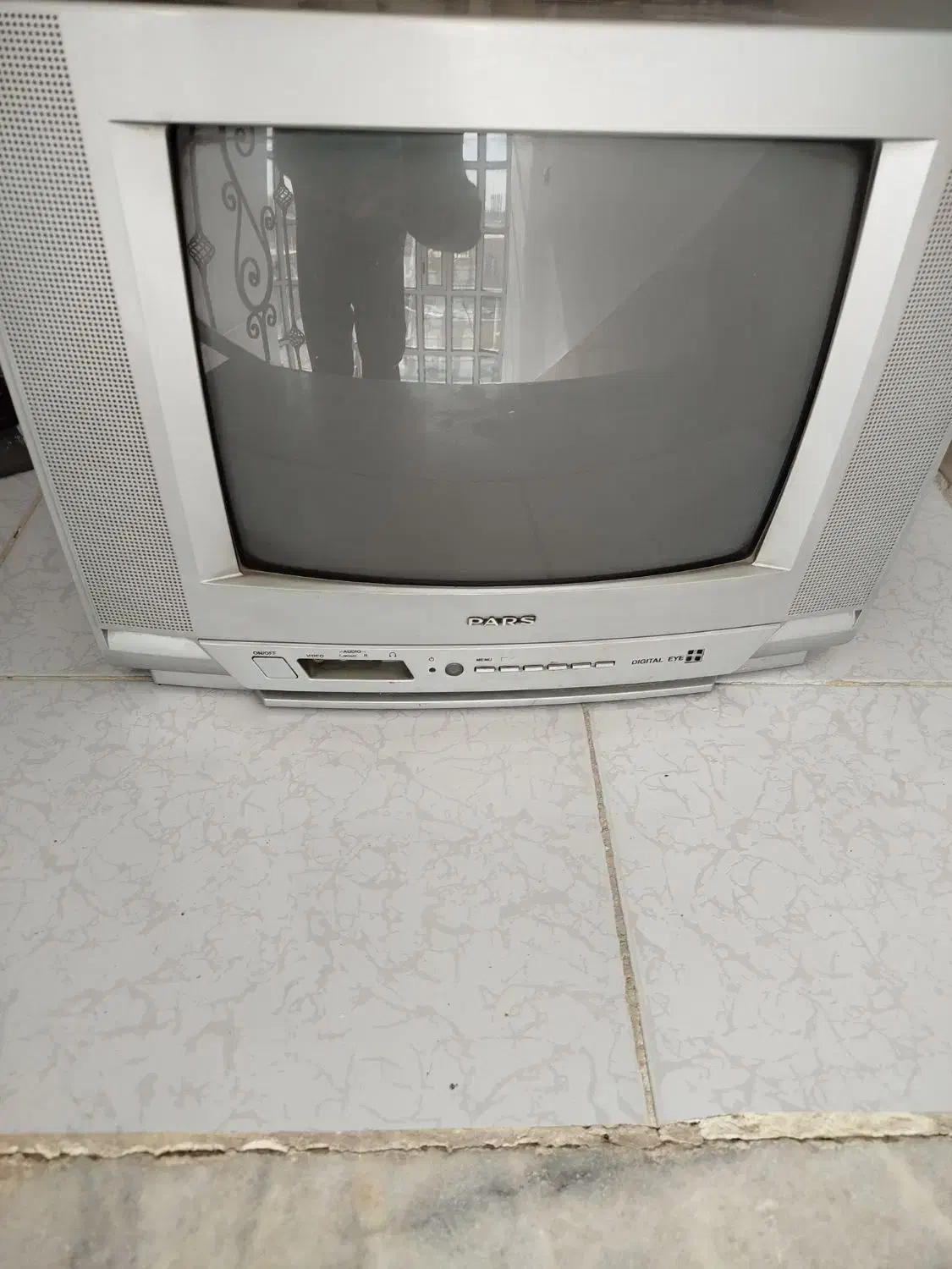 تلویزیون ۱۴|تلویزیون و پروژکتور|زاهدان, |دیوار