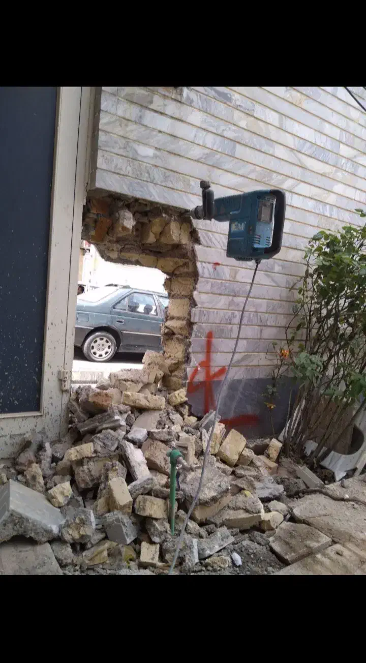 تخریب جزئی و کلی ساختمان، تغییرات داخلی و .|خدمات پیشه و مهارت|مراغه, |دیوار