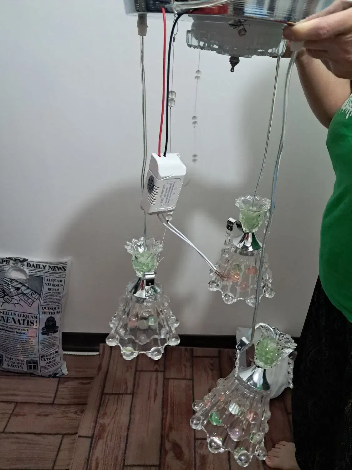 لوستر|لوستر و چراغ آویز|نسیم‌شهر, |دیوار