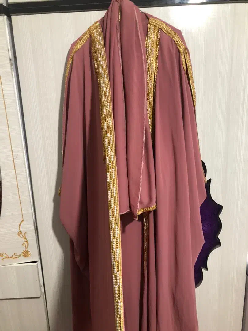 مانتو عبا|لباس|شادگان, |دیوار