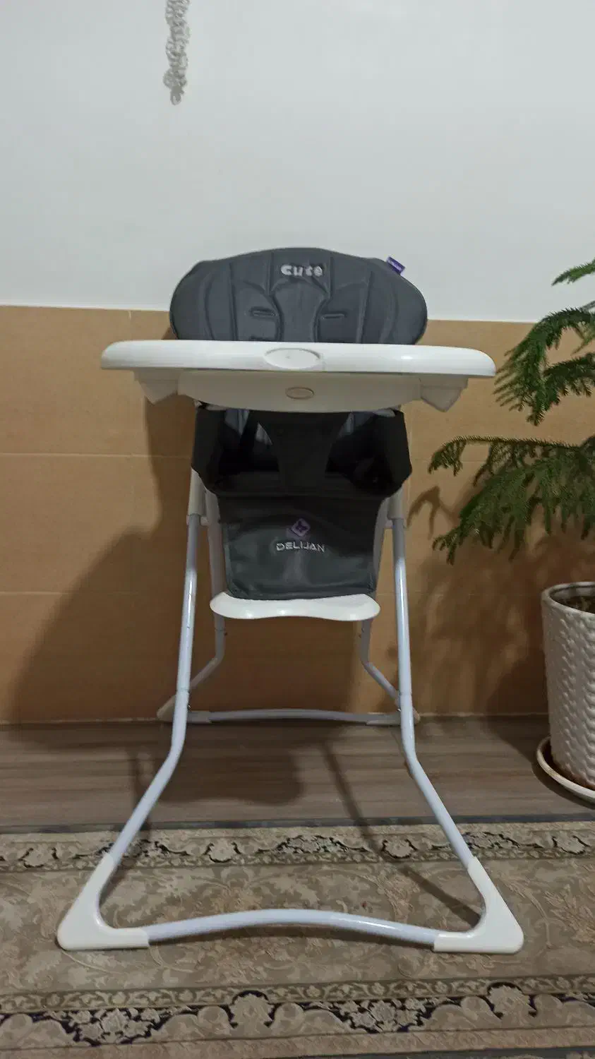 صندلی غذا بچه و کالسکه|تخت و صندلی بچه|شیراز, شهرک کوشکک|دیوار