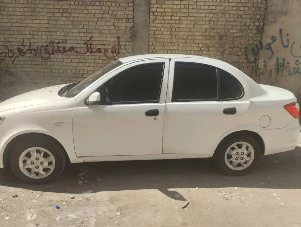 ساینا ۱۴۰۱|خودرو سواری و وانت|شیراز, دینکان|دیوار