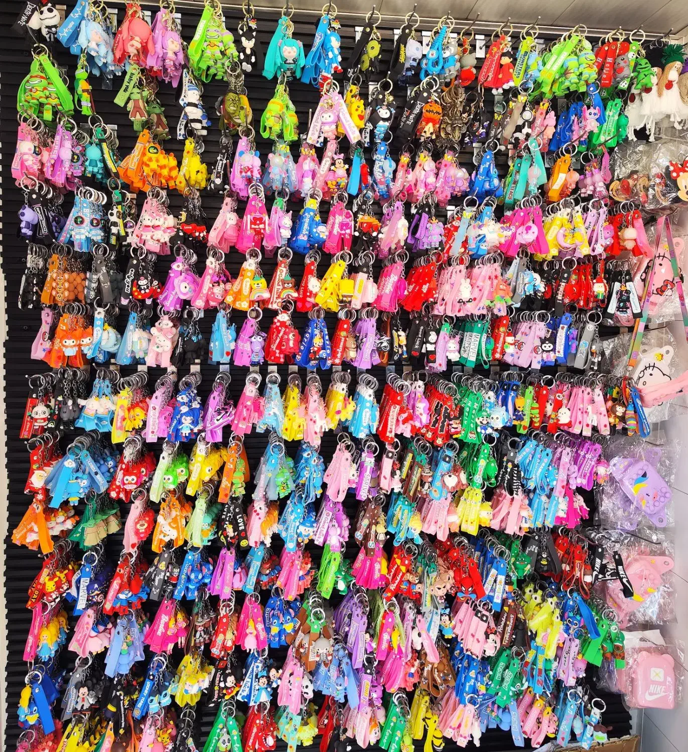 جاسوئیچی و آویز کیف و موبایل و دسته کلید|لوازم جانبی موبایل و تبلت|کرمانشاه, |دیوار