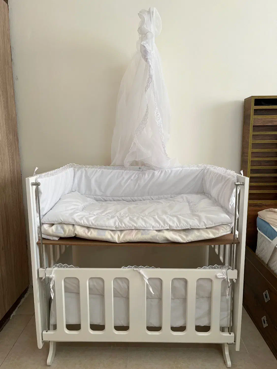 تخت کنار مادر|تخت و صندلی بچه|آمل, |دیوار