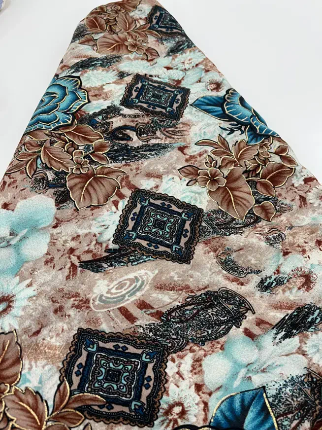 چادر نماز|لباس|کرج, اتحاد|دیوار