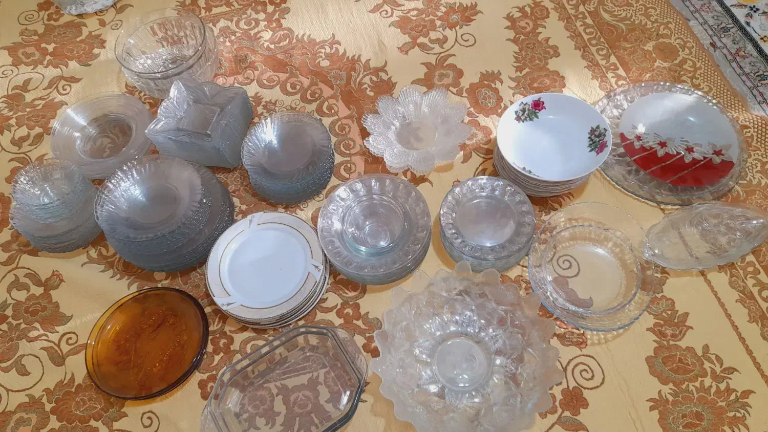 تعدادی ظروف بندر|ظروف سرو و پذیرایی|شاهرود, |دیوار