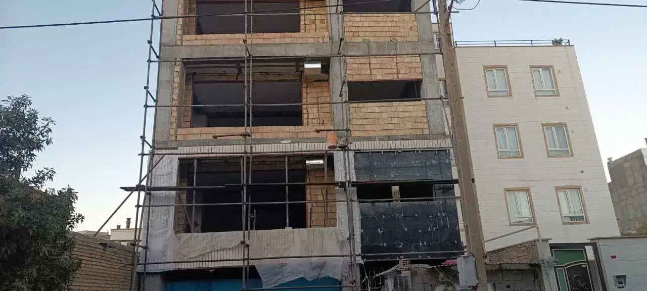 چندین مورد آپارتمان (نهاوند)|پیش‌فروش املاک|نهاوند, |دیوار