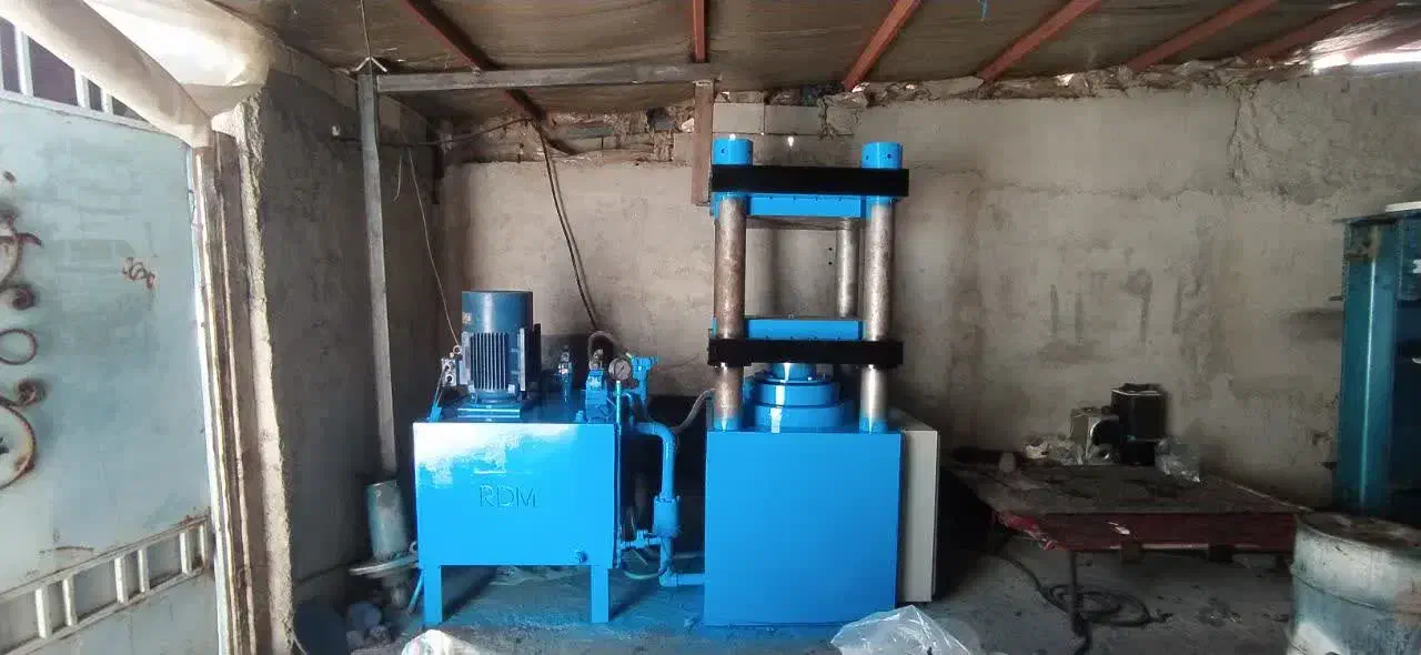 پرس ملامین ۴۰۰تن|ماشین‌آلات صنعتی|کرج, کمال‌شهر|دیوار