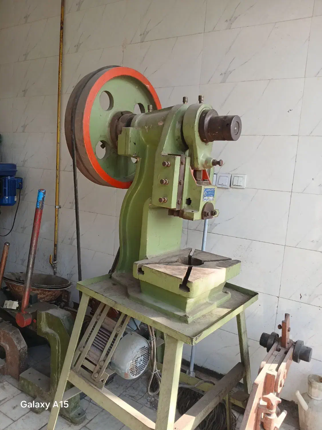 دستگاه پرس ضربه ای ۱۲ کورس متغیر|ماشینآلات صنعتی|خمینیشهر, |دیوار