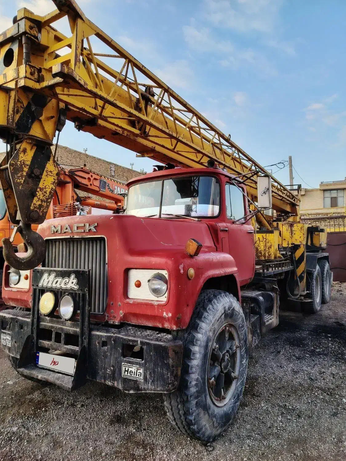 جرثقیل ماک|خودرو سنگین|شهرضا, |دیوار