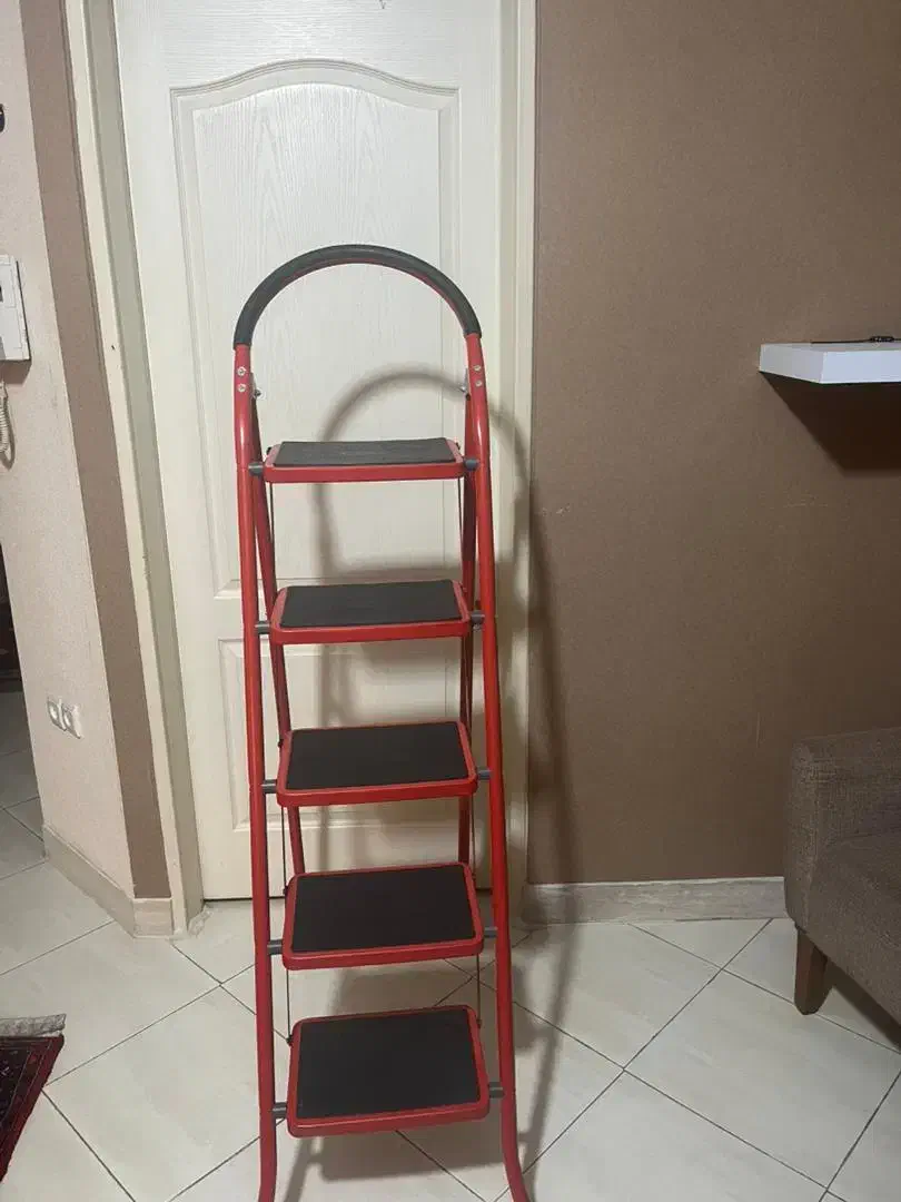 نردبان ۵ پله جنس محکم و بادوام|ابزارآلات|اندیشه, اندیشه فاز ۱|دیوار
