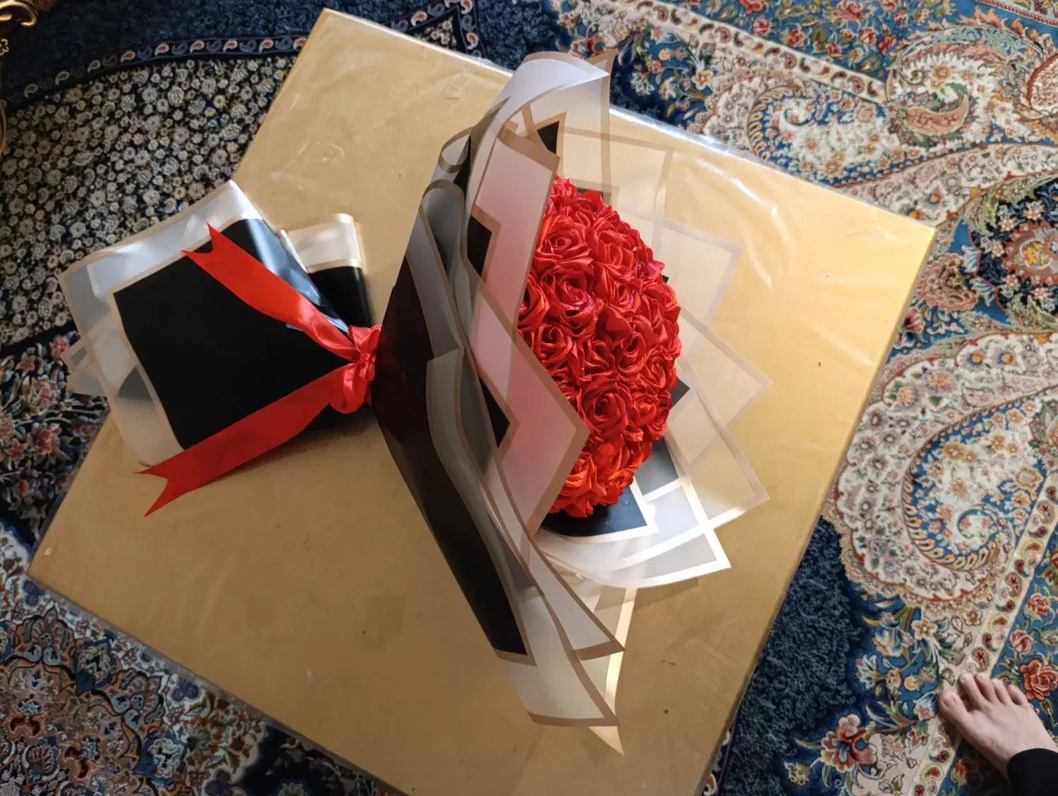 دسته گل روبانی ،باکس گل،باکس پول|گل مصنوعی|خرمآباد, |دیوار