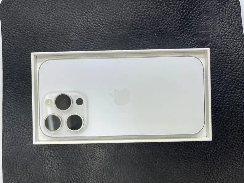 ایفون ۱۶ پرو ۲۵۶ اقساط|موبایل|مشهد, احمدآباد|دیوار