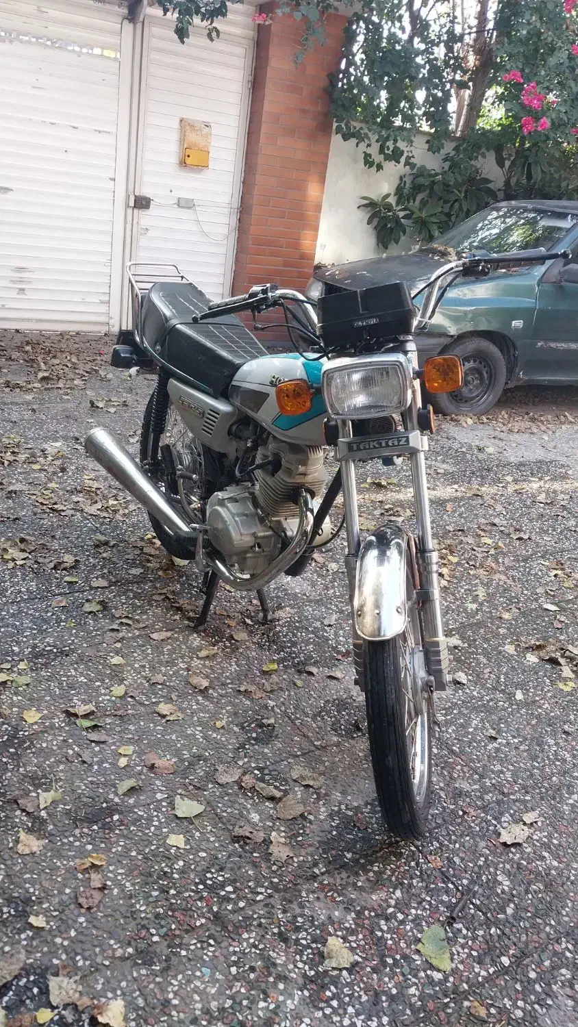 موتور هندا ۱۲۵ مدارک کامل پلاک درحد|موتورسیکلت|ایزدشهر, |دیوار