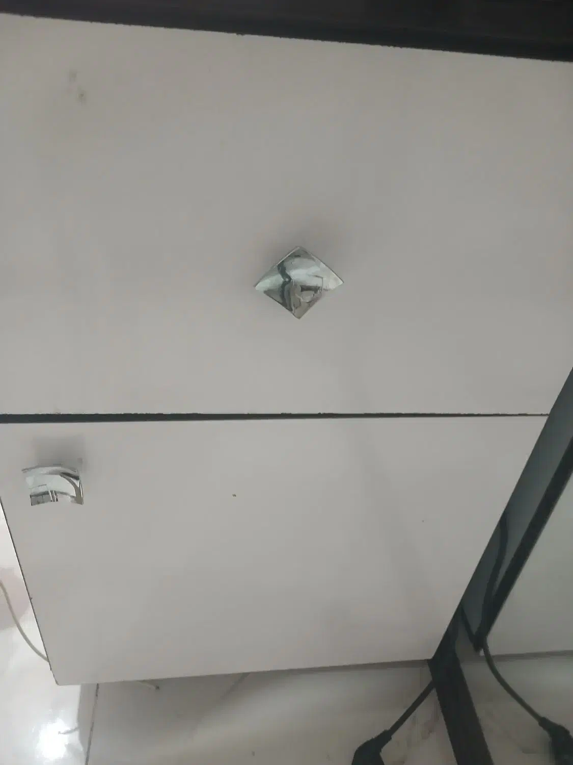 دکور آرایشگاه|آرایشگاه و سالن‌های زیبایی|مرودشت, ژیان|دیوار