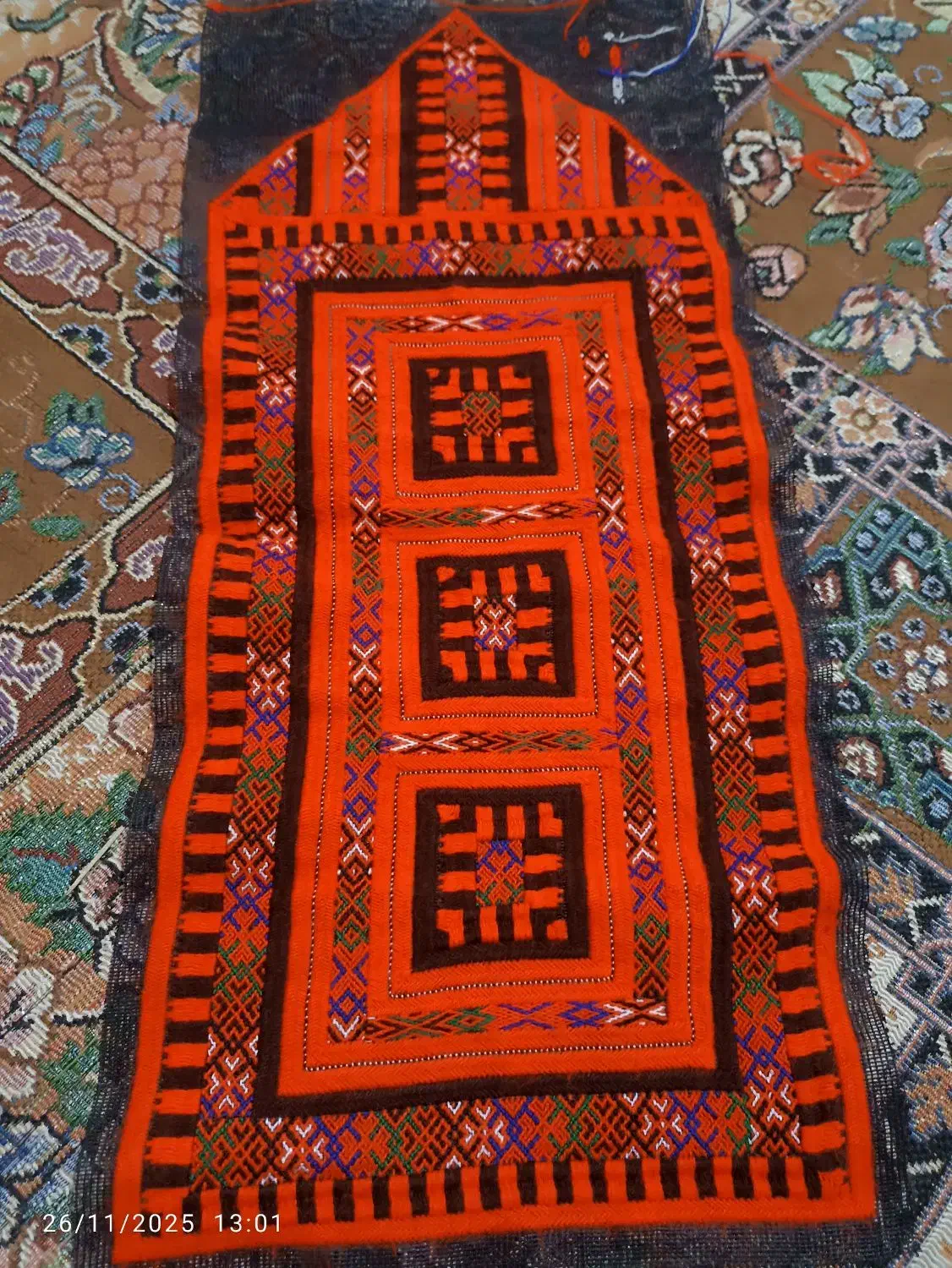 لباس بدن|لباس|سراوان, |دیوار