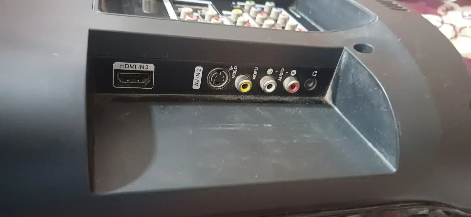 تلوزیون ۳۲ اینچ سالم سالم|تلویزیون و پروژکتور|صفادشت, |دیوار