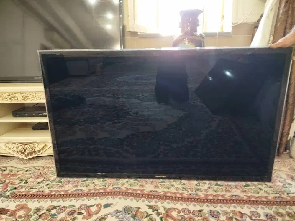 فروش لپ تاپ و ال سی دی|تلویزیون و پروژکتور|بندر گناوه, |دیوار