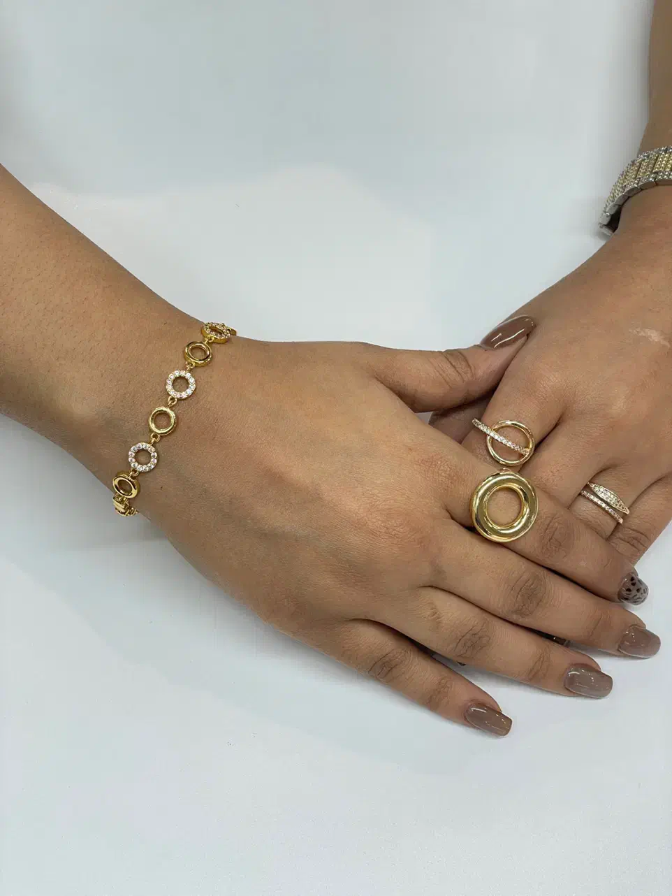 دستبند طرح طلا جواهراتی|بدلیجات|اهواز, نادری|دیوار