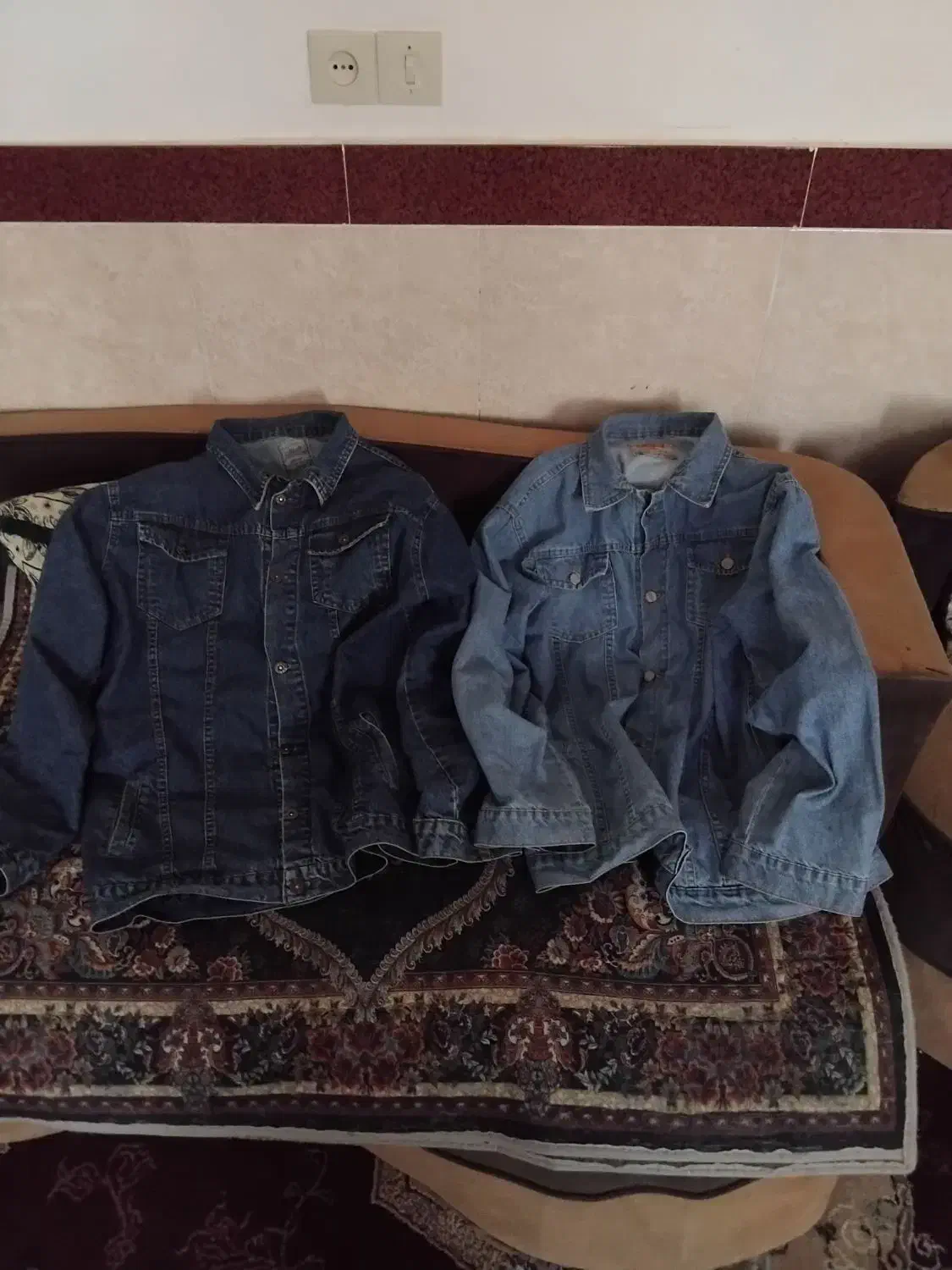 کاپشن لی|لباس|قصرشیرین, |دیوار