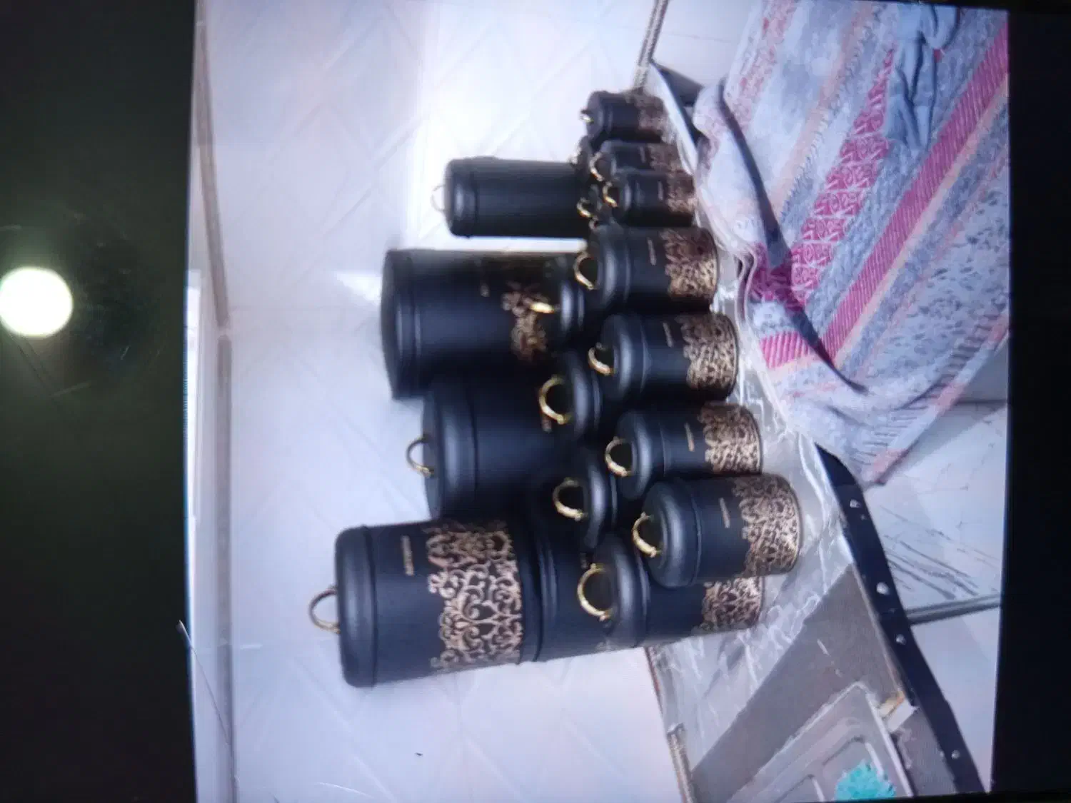 تعدادی وسایل|ظروف سرو و پذیرایی|قم, بوستان جوان|دیوار