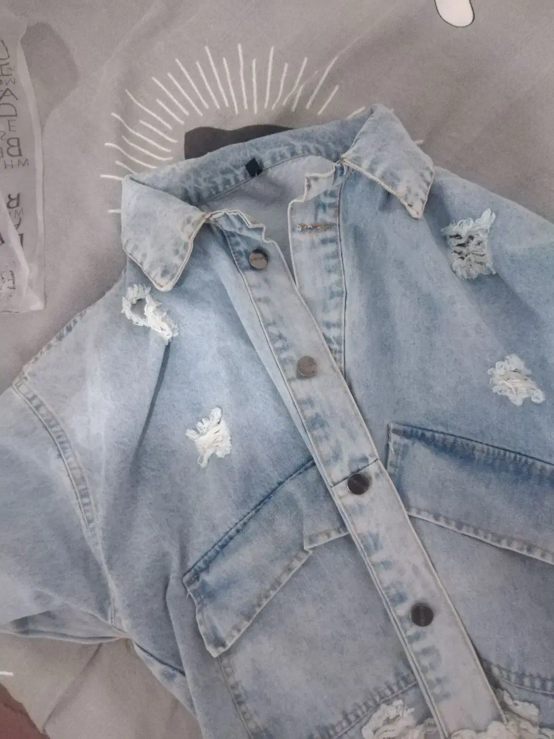 کت لی کوتاه رنگ روشن|لباس|همدان, |دیوار