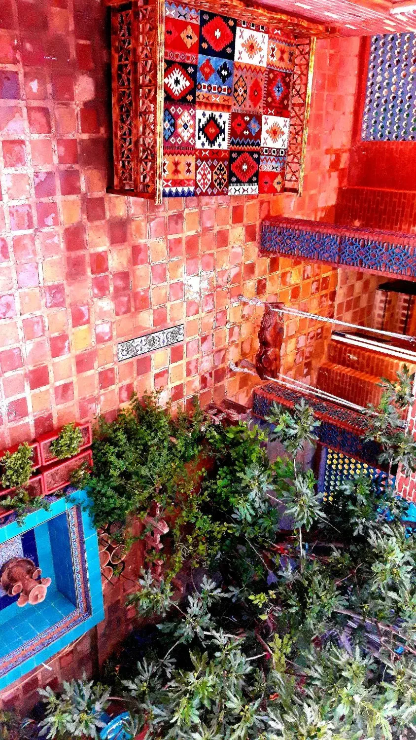 خانه مسافر ( اقامتگاه سنتی )|اجارهٔ کوتاه‌مدت آپارتمان و سوئیت|شیراز, بالا کفت|دیوار