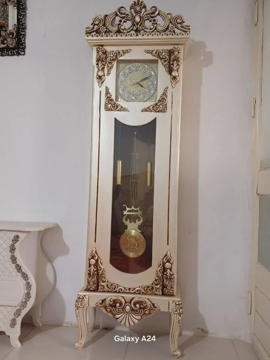 ساعت ایستاده و میز آرایش و بوفه|مبلمان خانگی و میز عسلی|الوند, |دیوار