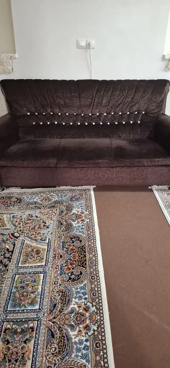 یک دست مبل راحتی هفت نفره|مبلمان خانگی و میز عسلی|گلپایگان, |دیوار